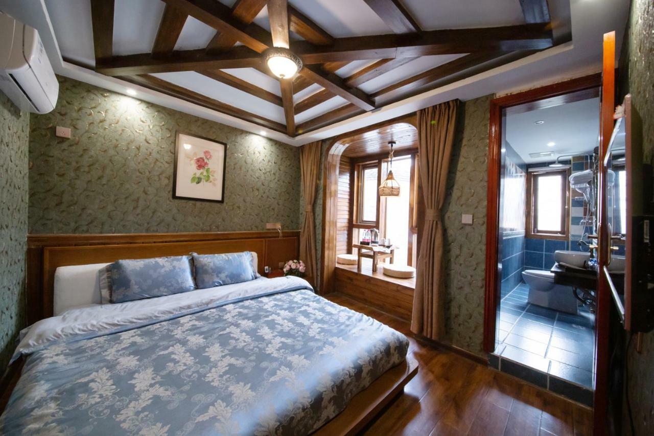 Flower Time Inn Fenghuang Exterior foto